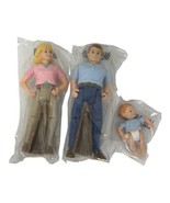 Vintage Fisher Price Loving Family Doll Set Lot Mom Dad Baby 1993 Dollhouse - $712.07 MXN