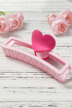 Pink Valentines Minimalist Heart Design Hair Claw - $71.80 MXN