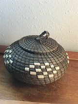 Estate Nicely Made Handcrafted Small Dark Brown &amp; Cream Sweet Grass Round Basket - $28.66