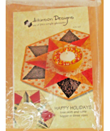 Atkinson Designs Happy Holidays Tree Skirt and Table Topper Quilt Patter... - €10,71 EUR