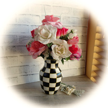 Courtly Vase Vintage Rose Flower Arrangement Black White Check Buffalo Check Vas - £151.07 GBP