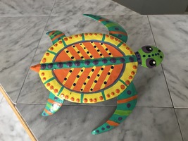 Hand Painted Metal Turtle Wall Art Decoration Sculpture 9.5L x 9 1/3W - £11.85 GBP