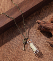 Glass Bottle TREASURE MAP Pirate Necklace ✩ Shipwreck Charm Cosplay Jewe... - €8,54 EUR