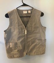 Gander Mountain Guide Series Womens V-Neck Vest Green Medium - $9.50