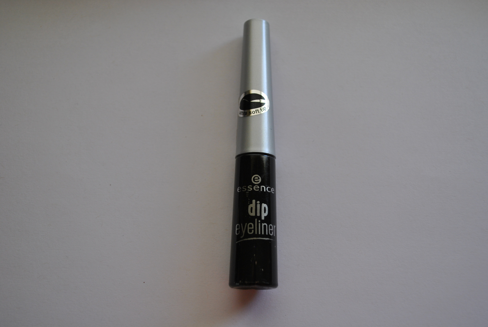 Essence Dip Eyeliner - Black 0.13 fl oz / 4 ml - $12.99