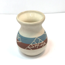 Sioux Native American Pottery Vase Vintage Signed Marion Selwyn - £11.67 GBP