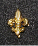 VINTAGE ‘SIMMONS’ FLUER-DE-LIS G.F. BROOCH PIN w/ HOOK TO SUSPEND CHARMS... - $8.91