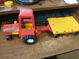 Vintage Fisher Price Husky Helper  Tractor &amp; wagon #331 1980&#39;s - £4.73 GBP