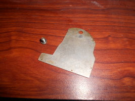 Singer 31-15 Arm Slide Plate #12480 w/Mounting Screw #219J - £9.87 GBP