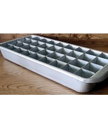 MCM Aluminum Ice Cube Tray 36 Cubes 1 1/4&quot; Two Piece Retro Vintage Kitchen - $220.89 MXN