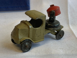Vtg Tootsie Toy Cast Metal Military Spotlight Truck Green Pewter Vehicle - £23.67 GBP