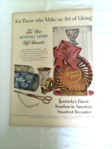 1953 Color Ad Kentucky Tavern Straight Bourbon Whiskey in Gift Decanter - $184.10 MXN