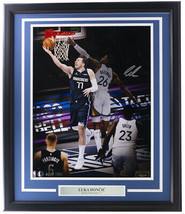 Luka Doncic Signé Encadré 16x20 Dallas Mavericks Marche Arrière Photo Panini - £613.74 GBP