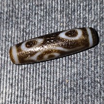 Unique Old Himalayan Indo Tibetan Agate Bead 4 eyes pattern Amulet - $1,214.34 MXN