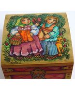 Hand Painted Wooden Box &quot;Couple In Pink Garden&quot; By Dimitry Zhukov Signed... - $1,198.60 MXN