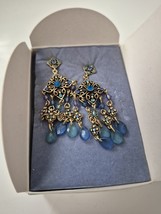 VTG AVON Blue Briolette Rhinestone Drop Necklace &amp; Chandelier Earring Set - $582.99 MXN