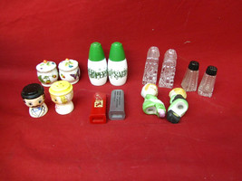 Lot of Various Vintage Salt &amp; Pepper Shakers - All Matches #10 - £22.68 GBP