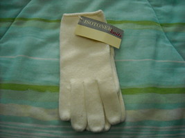 Women&#39;s small Isotoner Gloves - never worn with tags - £3.98 GBP
