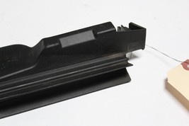 2005-2008 MERCEDES R171 SLK280 SLK350 REAR RIGHT QUARTER GLASS INNER TRIM J5792 image 3