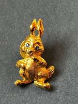 Small Goldtone Easter Bunny Rabbit w Tiny Blue Rhinestone Eyes Lapel or ... - $11.29