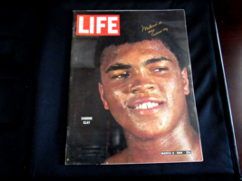 Muhammad Ali Cassius Clay Boxing Hof Signed Auto Vintage Life Magazine PSA/DNA - £1,579.07 GBP