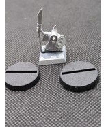 Warhammer Fantasy Night Goblin Miniature And (2) GW 1992 Circle Bases 1&quot; - $6.92