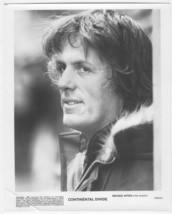 CONTINENTAL DIVIDE Director  MICHAEL APTED 1981 PROMO PHOTO 2140 Univers... - £14.93 GBP