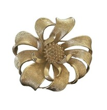 Vintage Signed CORO Matte Textured Gold Tone Large Flower Brooch - $19.79