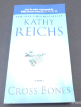 Cross Bones; 8; A Temperance Brennan Novel - 0743453026, Kathy Reichs, p... - $4.94