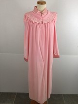 Vintage Vandemere Women&#39;s M Robe Pink Velour Satin Collar Flower Yoke Me... - £20.92 GBP