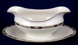 Johnson Bros JB45 Gravy Boat w Attached Underplate Excellent - £14.15 GBP