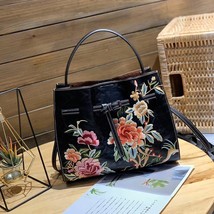 Retro Pleated Women Bag 2022 New Chinese Style Embroidery Leather Handbag Casual - £81.56 GBP