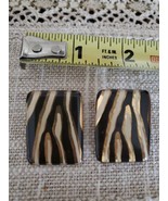 RETRO EARRINGS BLACK GOLD VINTAGE 1980 USA TAN STUDS 1.5&#39;&#39; X 1 3/8&quot; ANIM... - €13,80 EUR