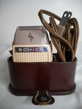 Vintage Schick Super Honed Electric Razor in case - $801.33 MXN