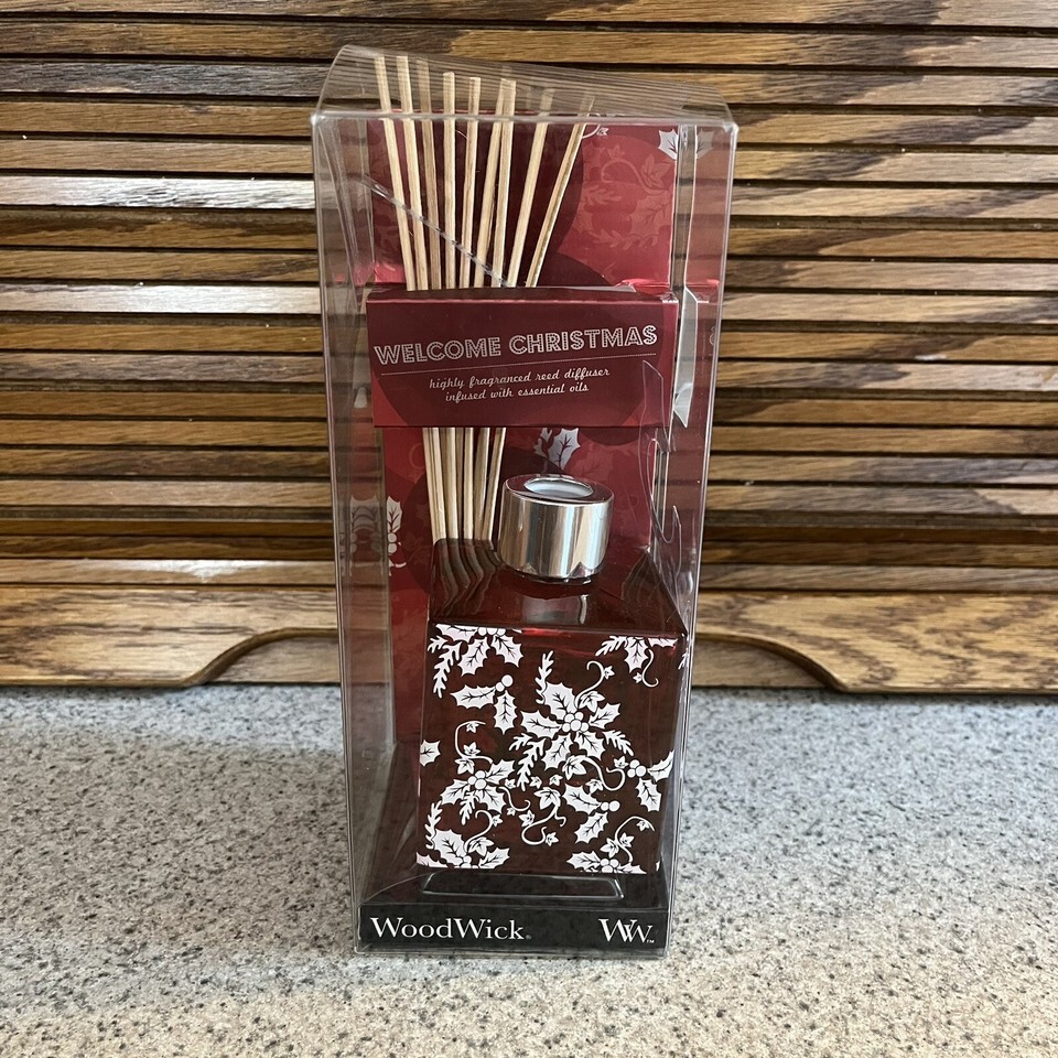 WoodWick Welcome Christmas Reed Diffuser New In Box - $21.84