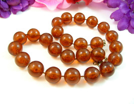 Rich ROOTBEER BROWN Bead Necklace Vintage Bubbles Inside Plastic 18&quot; - $12.99