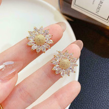 2Ct Marquise Cut Cubic Zirconia Sunflower Stud Earrings 14K Yellow Gold Plated - £89.91 GBP