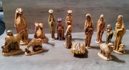 Hand Painted Antiqued 16pc Nativity Scene Byron Mold Ceramics 1973 Marked JP - £165.15 GBP