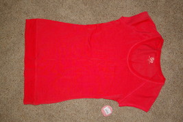 SO Scoopneck Banded Bottom T Shirt Size M Juniors Coral NWT - $13.00