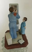 NORMAN ROCKWELL: Little Shaver FIGURINE . 1986 Museum Collection - $207.64 MXN