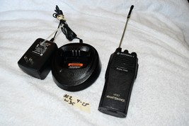 Motorola Radius CP200 4Ch UHF Radio AAH50RDC9AA1AN w/ Battery and Charge... - $80.99