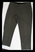 LL Bean Men s Gray Pants Flat Front 40/30 - $9.89