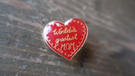 Vintage Worlds Greatest Mom Heart Pin 2.7cm - £7.82 GBP