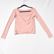 GBG Los Angeles Women&#39;s Pink Sweater Crop Long Sleeve Size Medium - $30.10