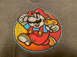 Super Mario Bros Mario Running  Super  Mushroom Graphic T-Shirt Size Men... - £14.70 GBP