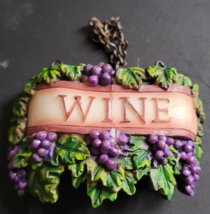 Resin Plastic &quot;Wine&quot; Bottle Decorator Metal Chain Dry Bar Picnic Wedding - $8.38 CAD