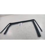 Chrysler 200 Door Glass Window Seal Rubber Left Rear Back  2015 2016 2017 - $1,087.59 MXN