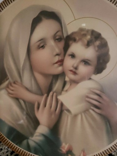 Vintage ~ Madonna & Child ~ Coated ~ Wall Hanging Plaque ~ 9" Diameter Item image 5