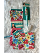 The Pioneer Woman Breezy Blossoms Cleaning Gloves/Scrub Brush/Cosmetic B... - $17.49