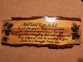 Wood Phrase On Piece Of Pine Handing Mom And Dad Iowa - £3.02 GBP